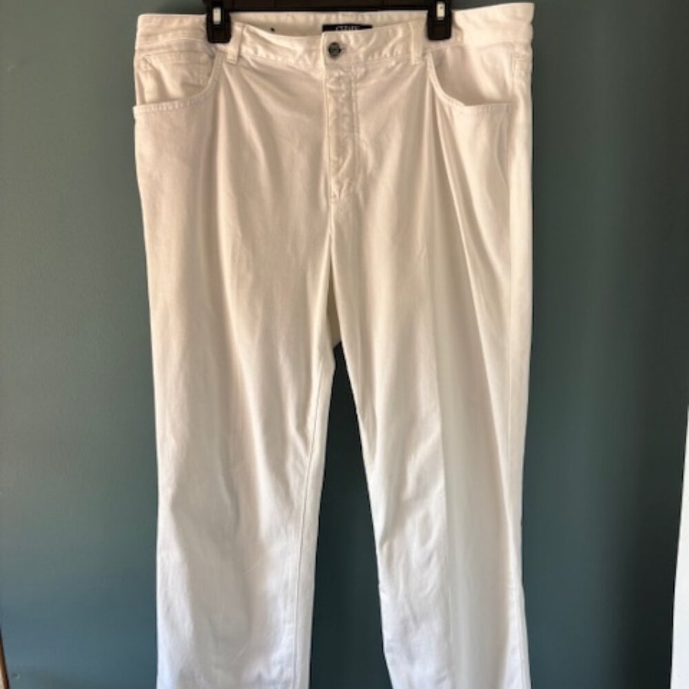 Chaps Women's White Stretch Bootcut 11.5 " High Rise Jeans 40 W x 33 in Size 16